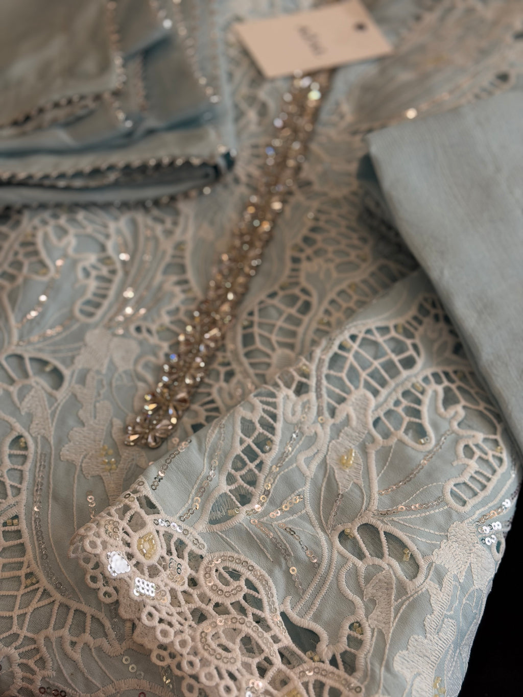 AŹAL - The Cutwork Edit