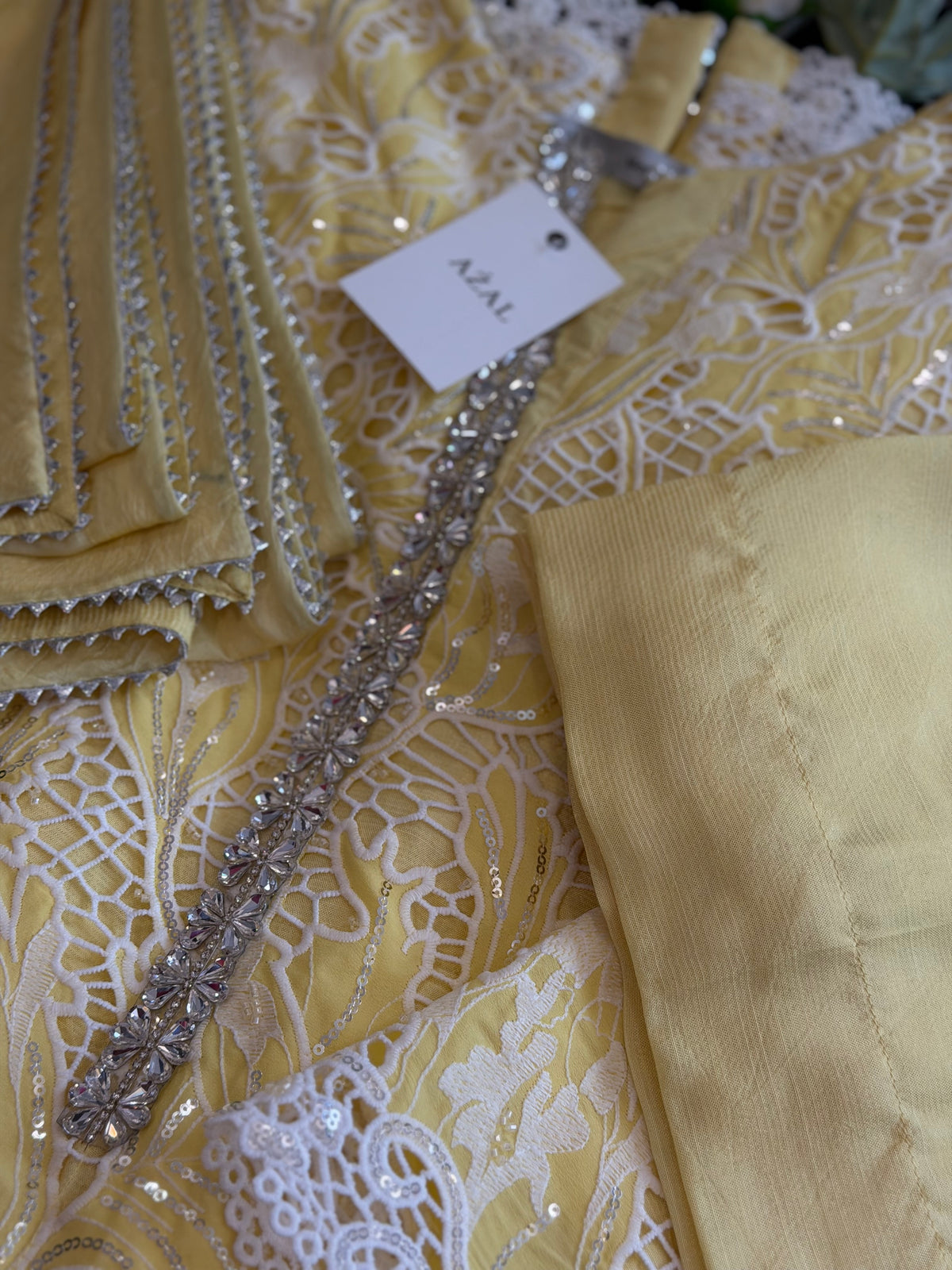 AŹAL - The Cutwork Edit