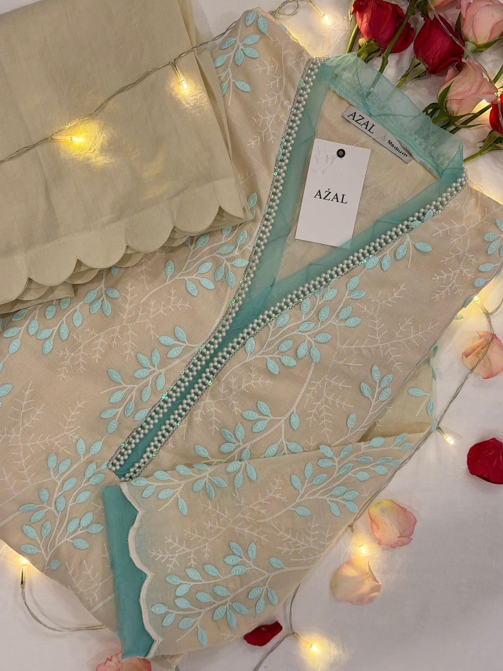 AŹAL Essentials